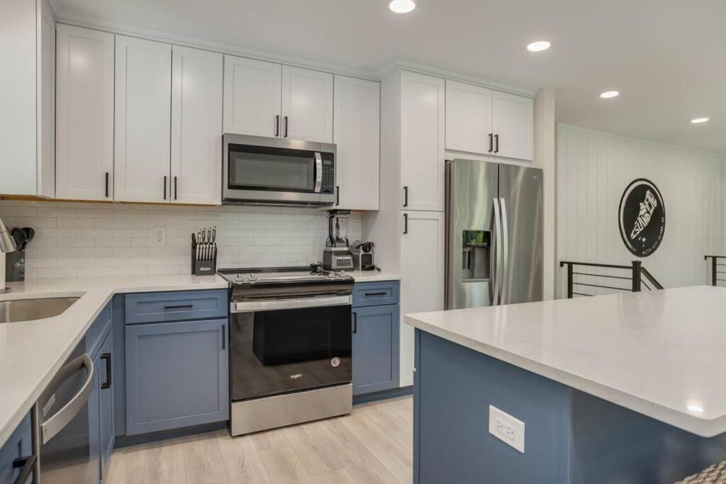 Luxury Beach House - 2Min Walk To Beach - Private Pool - Group & Dog Friendly Hilton Head Island Exteriör bild