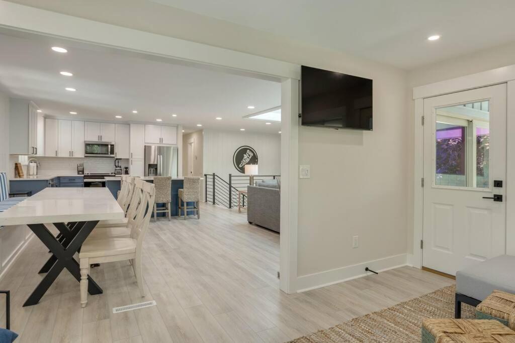 Luxury Beach House - 2Min Walk To Beach - Private Pool - Group & Dog Friendly Hilton Head Island Exteriör bild